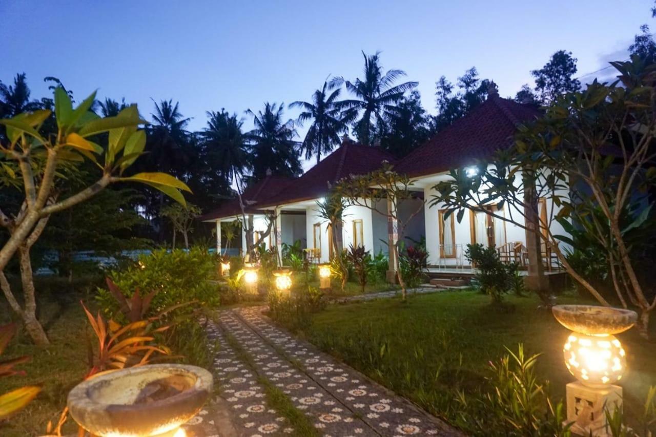 Wabitaka Bungalow Toyapakeh Экстерьер фото